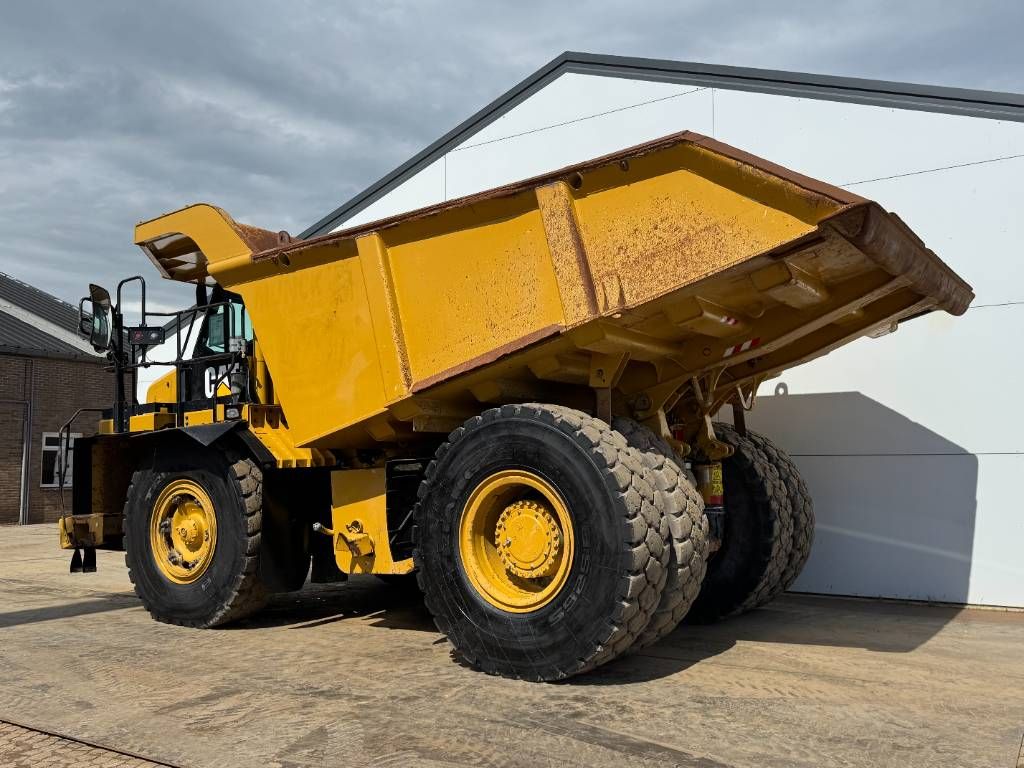CAT 772G - Automatic Greasing / Body Heating