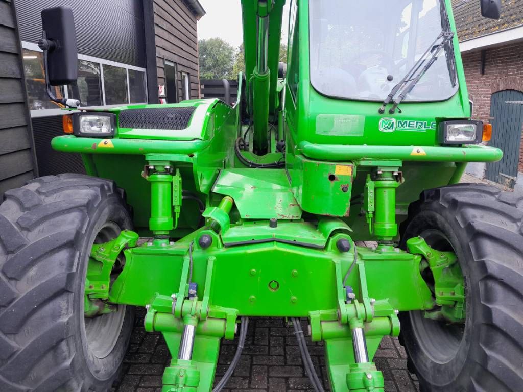 Merlo P 40.17 with manbasket and remote control