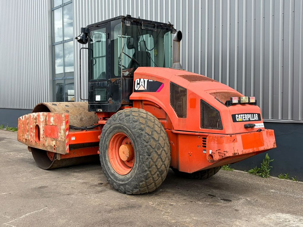 Caterpillar CS74
