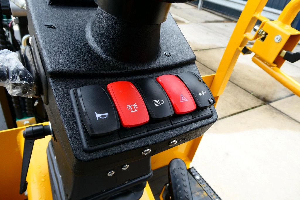Eurotrac W12S