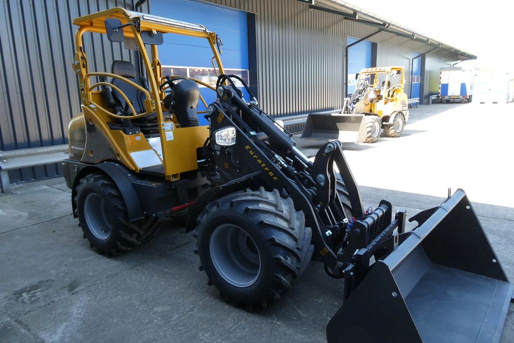 Eurotrac W12F