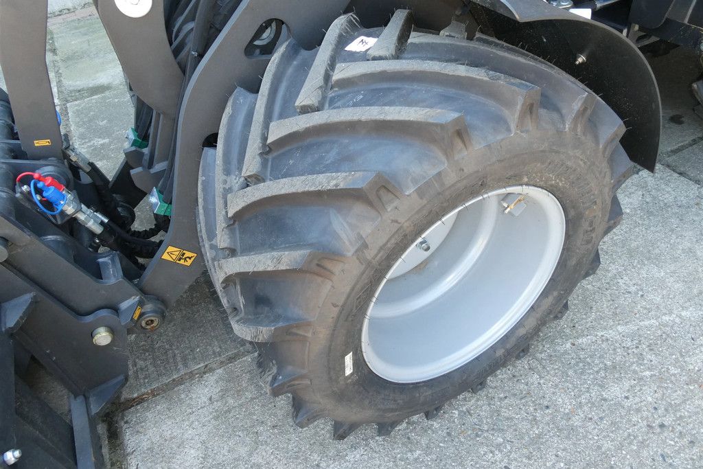 Eurotrac W12F