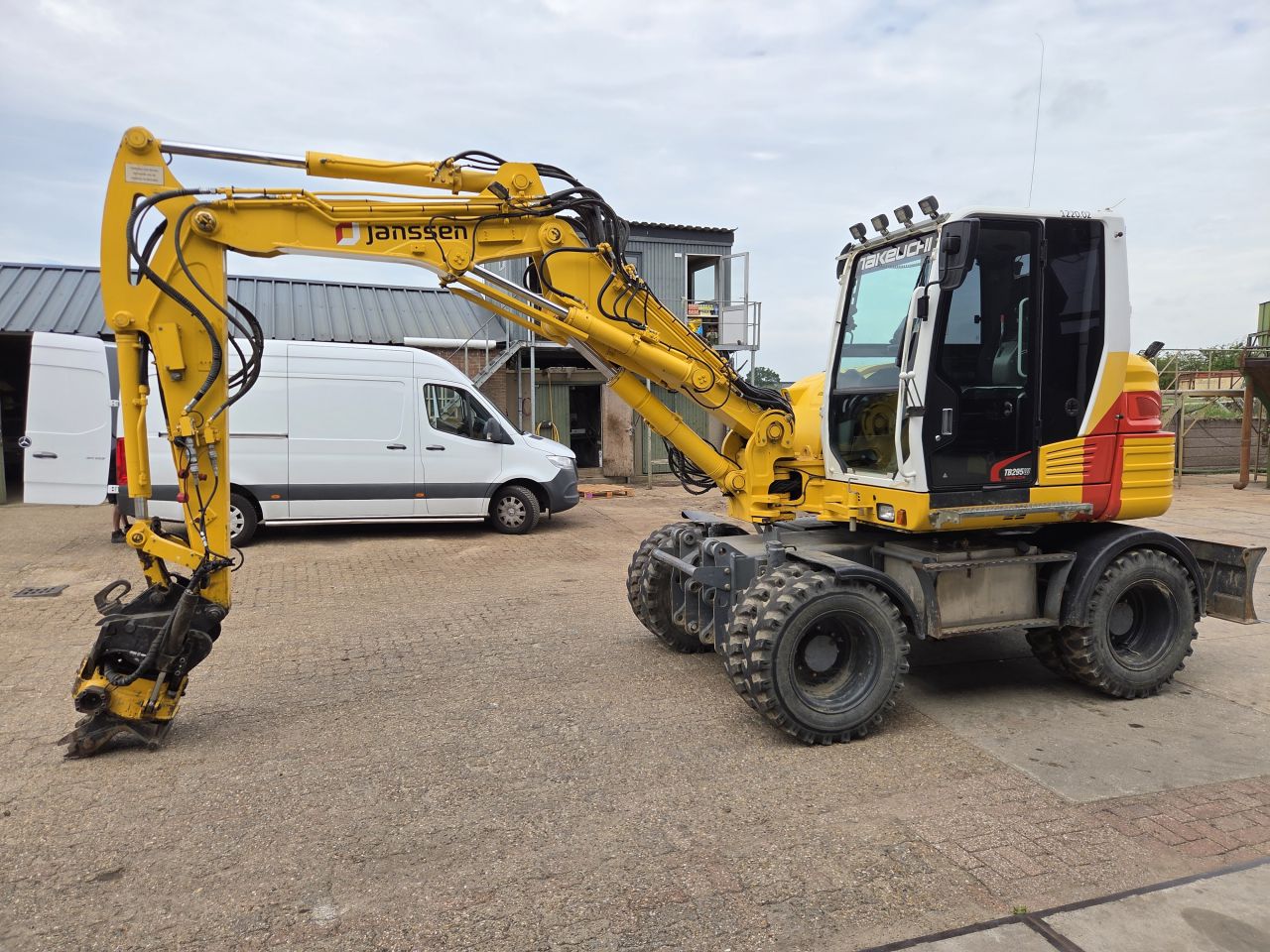 Takeuchi TB295W