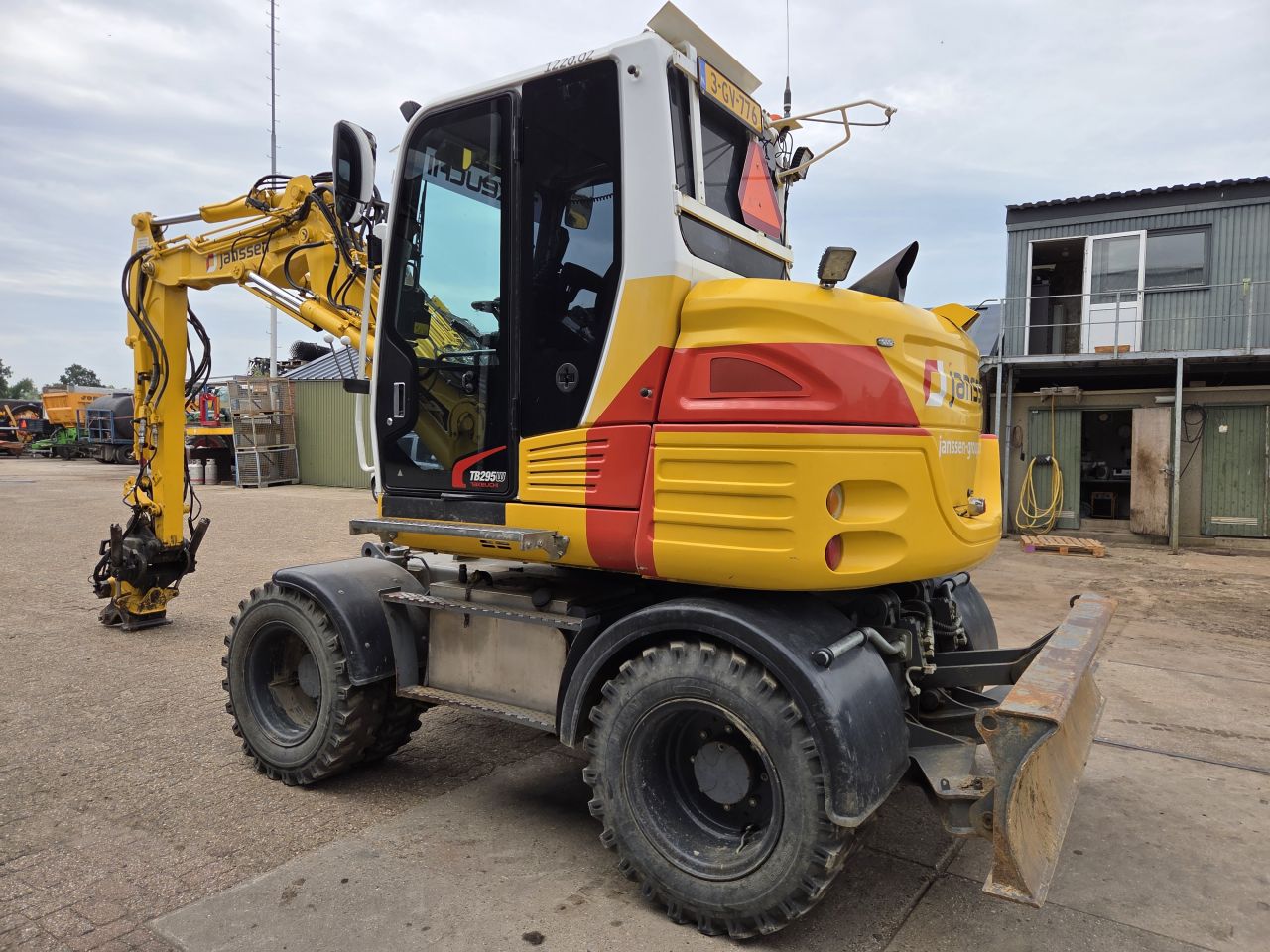 Takeuchi TB295W