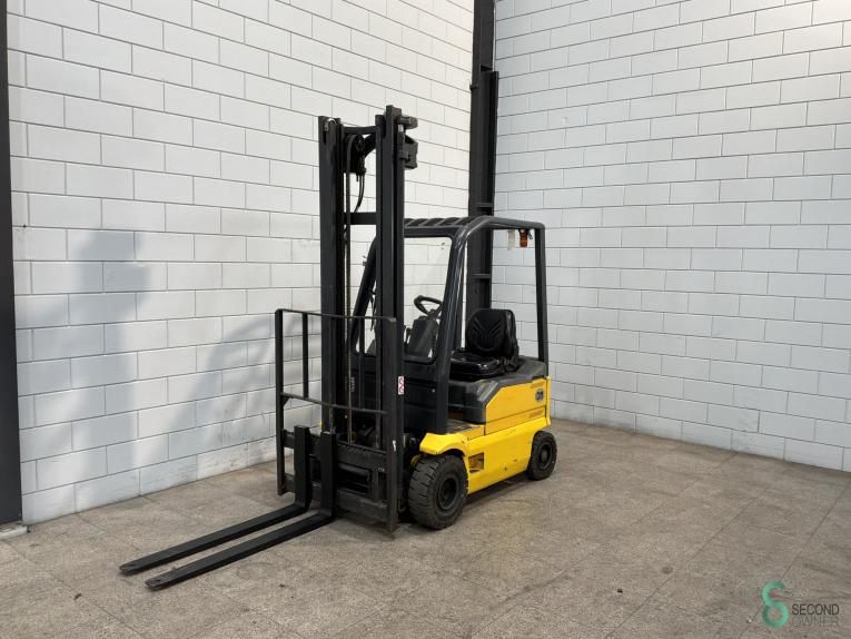 Heftrucks Elektrisch OM EU15 2002