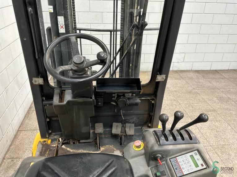 Heftrucks Elektrisch OM EU15 2002