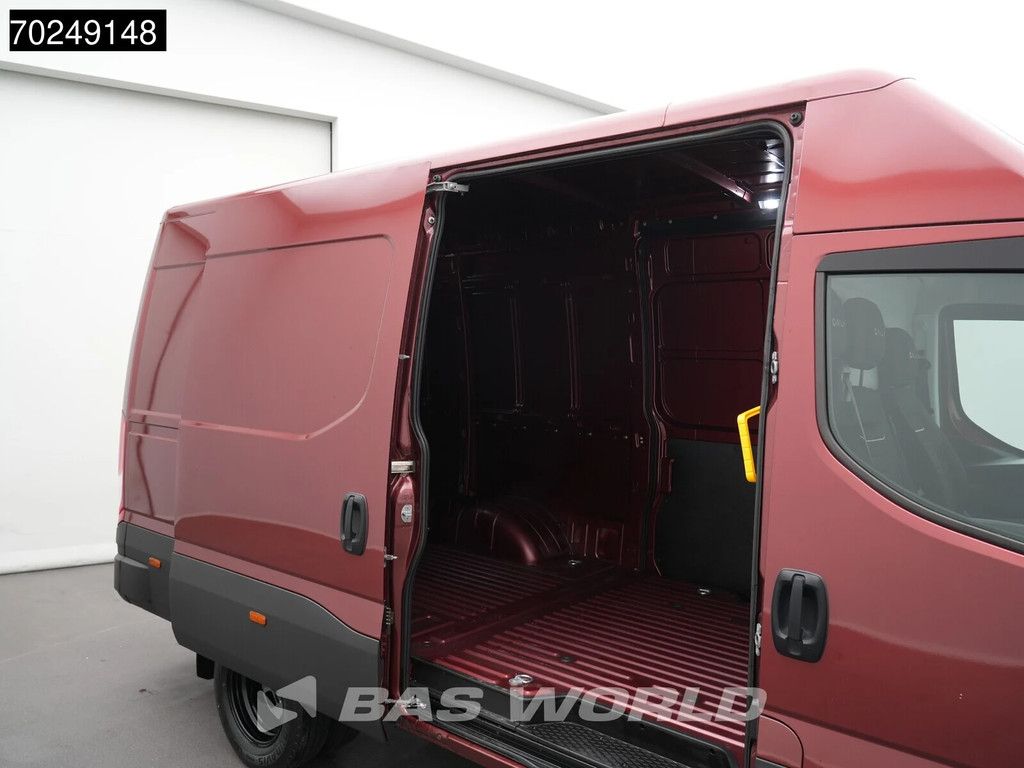 Iveco Daily 35C21 BPM VRIJ! 3.0L Automaat 2x Schuifdeur 210PK L2H2 Dubbellucht 2025-Model 3,5t Trekhaak ACC LED Navi Camera Parkeersensoren Euro6 L2 12m3 Klima AHK