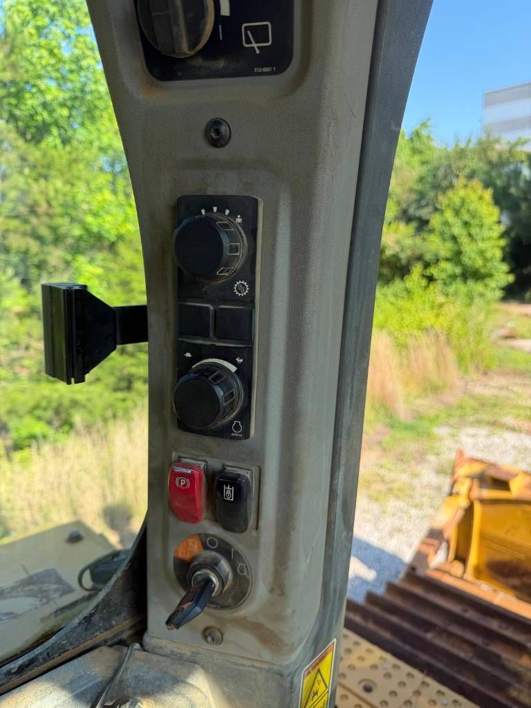 CAT D6 XE LGP - LOCATED IN GREENVILLE, SC - USA