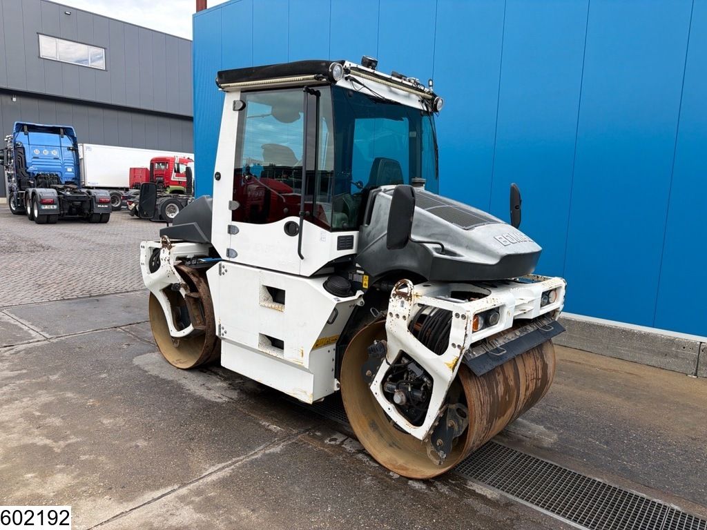 Bomag BW154 55,4 KW, 7330 hr