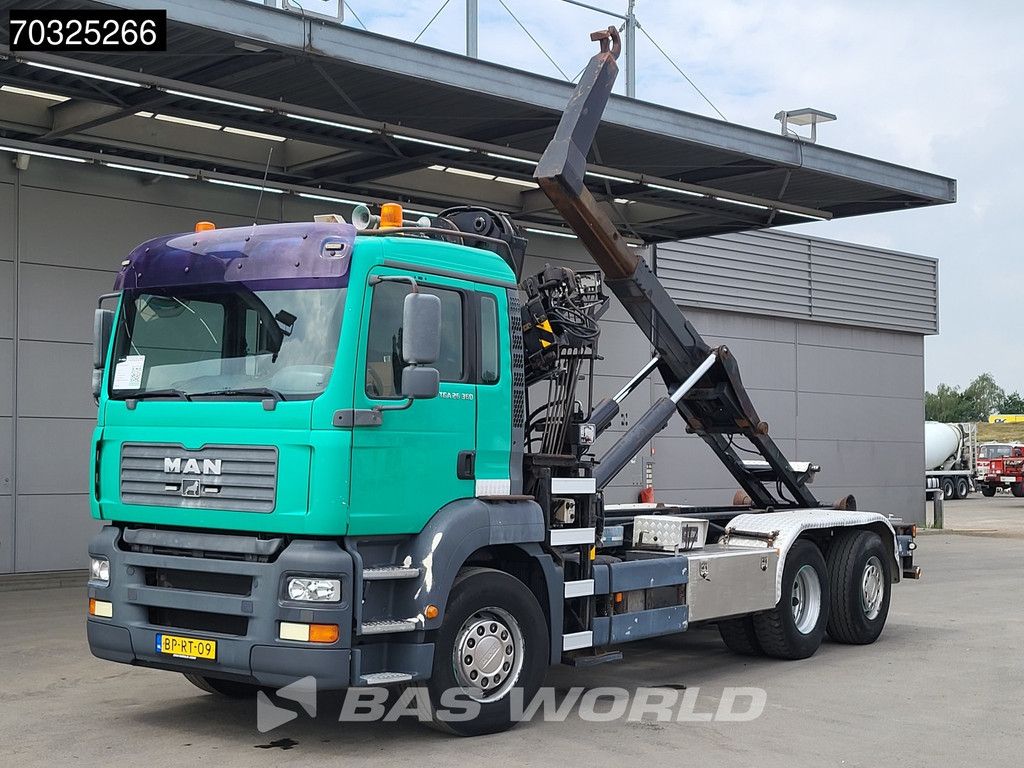 MAN TGA TGA 26.360 6X2 HIAB 166B-2 CL Crane + 20t Hook Steering Axle Euro 3
