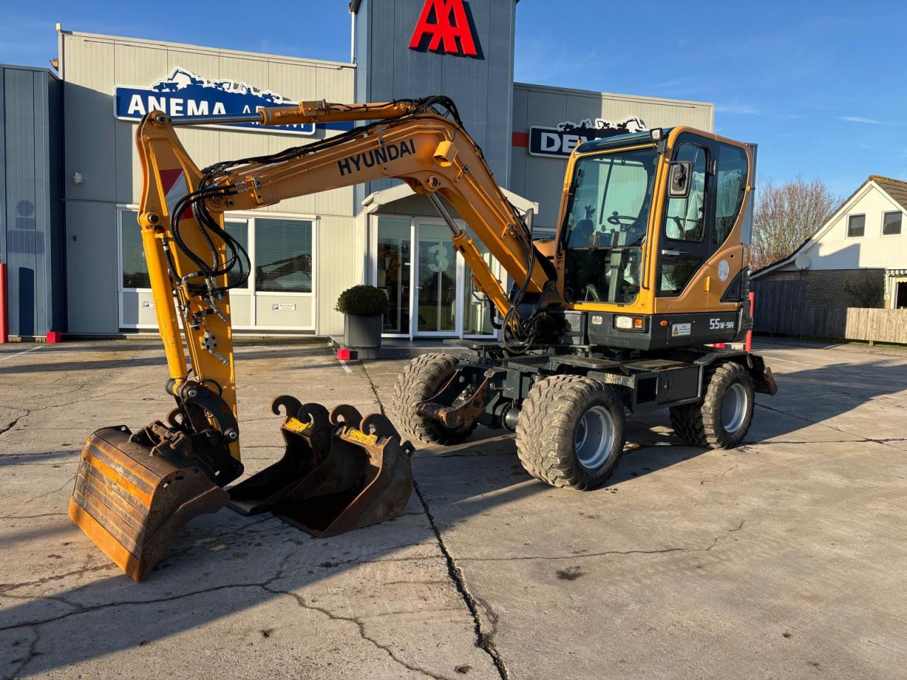 Hyundai R55W-9A