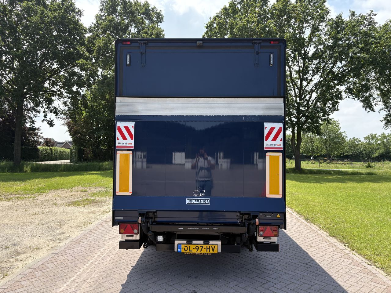 Be trekker 7 ton Iveco Daily 35S18 Clixtar met laadklep 750 kg