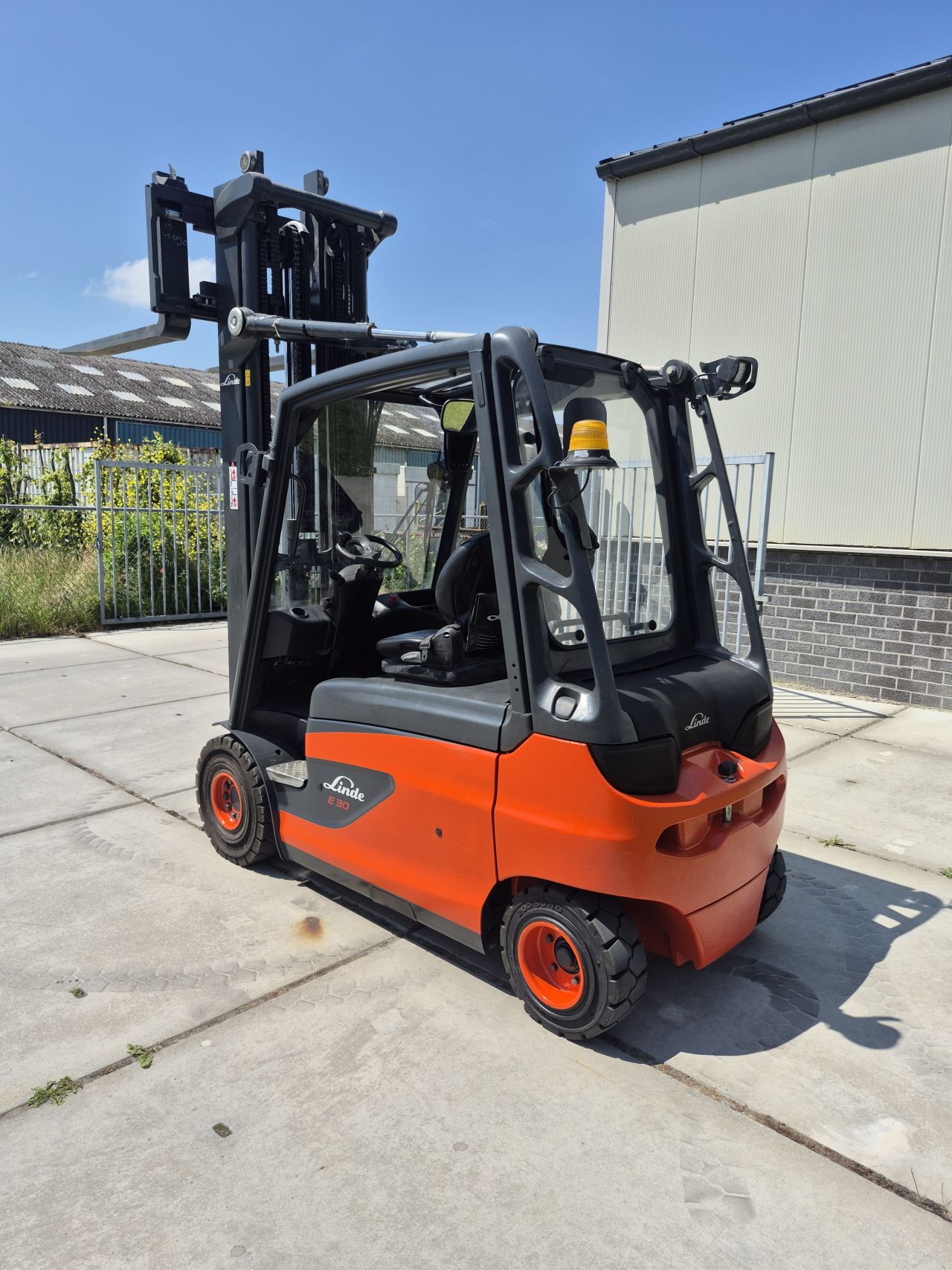 Linde E30L-01 bj 2019 3488 uur triplex sideshift 6.580 mm