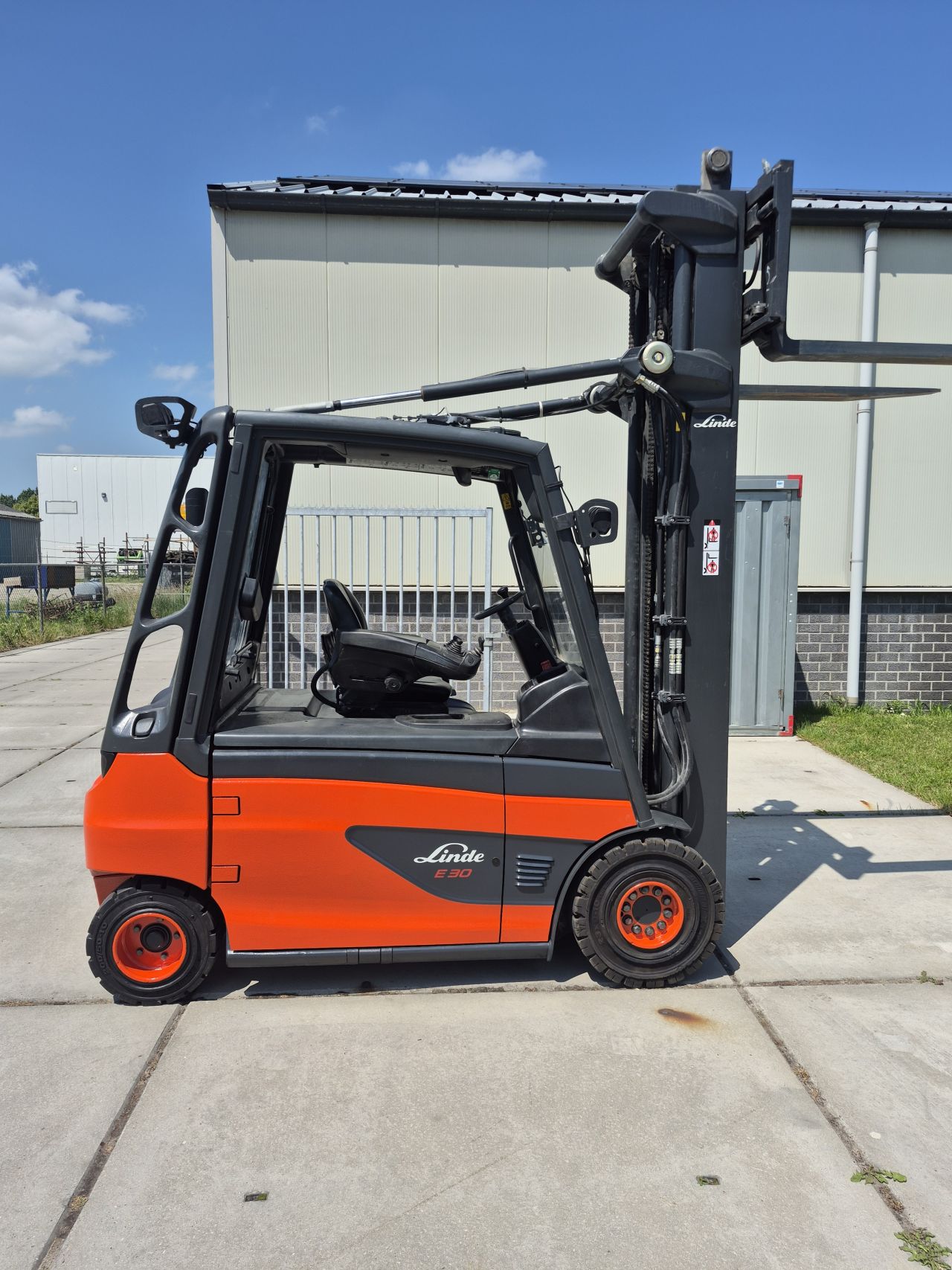 Linde E30L-01 bj 2019 3488 uur triplex sideshift 6.580 mm