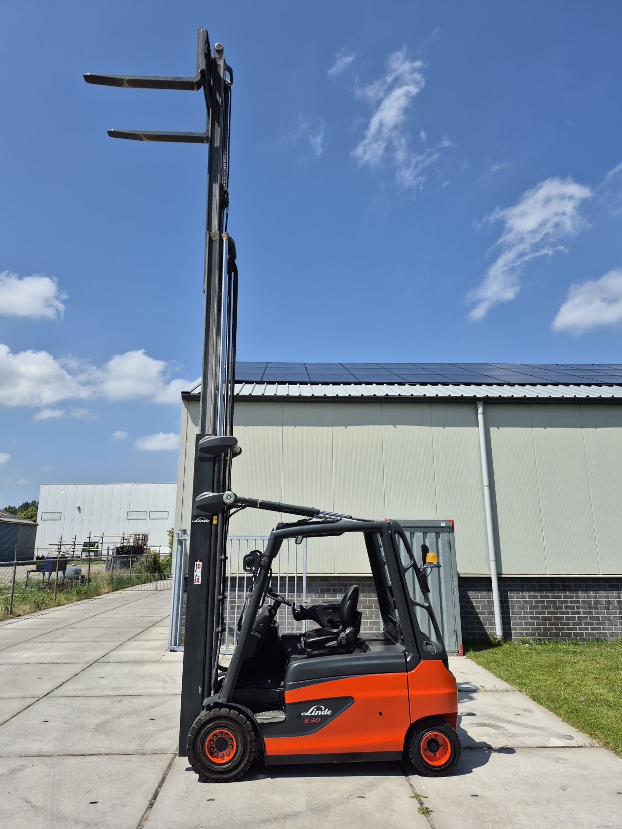 Linde E30L-01 bj 2019 3488 uur triplex sideshift 6.580 mm