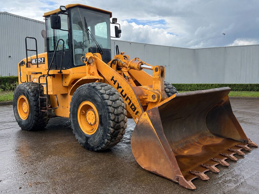 Hyundai HL757-7