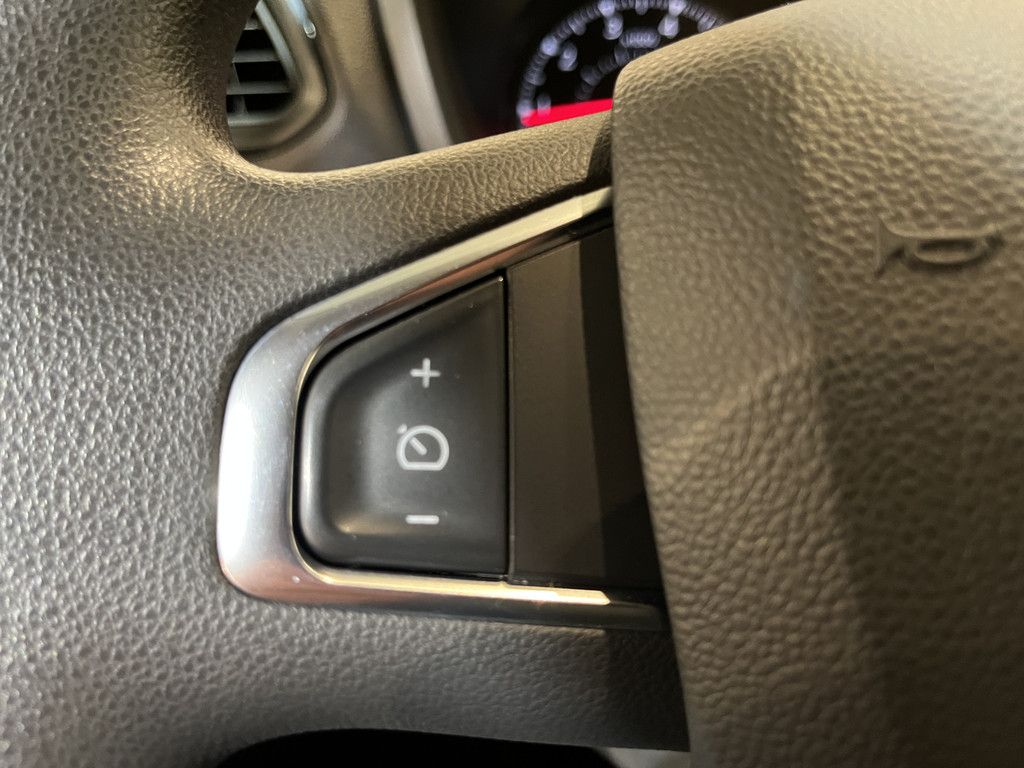 Renault Master 2.3 dCi 150 PK L3H3 Automaat / Euro 6 / Airco / Cruise Control / CarPlay / Camera / Trekhaak / Navigatie / 3-Zits
