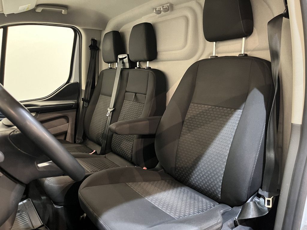 Ford Transit Custom 320 2.0 TDCI L2H2 Trend 170 PK / Euro 6 / Servicebus / Sortimo inrichting / Airco / Cruise Control / PDC / 3-Zits