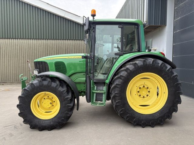 John deere 6420