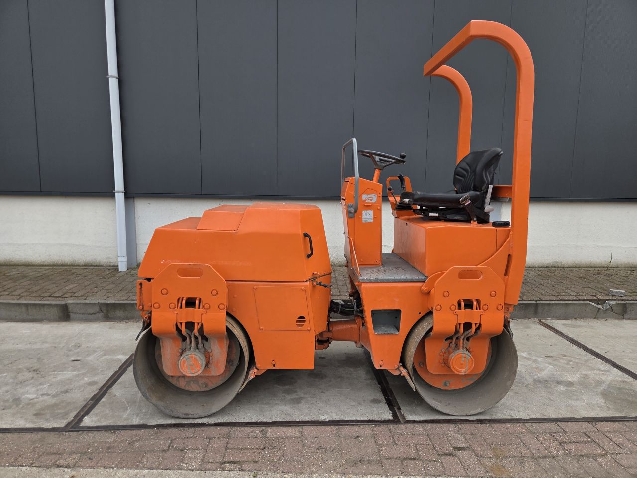 Bomag BW120 AD-3 2700KG