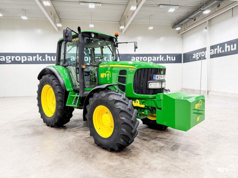 John Deere 6630