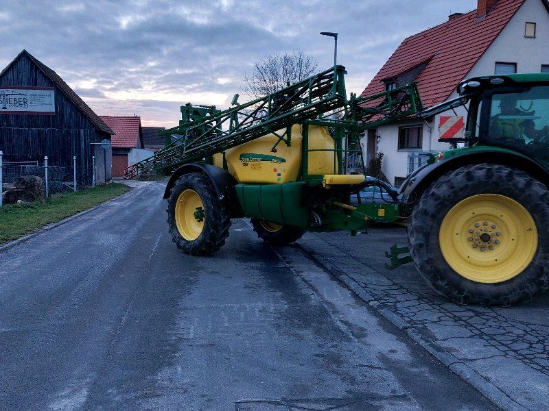John Deere 740i