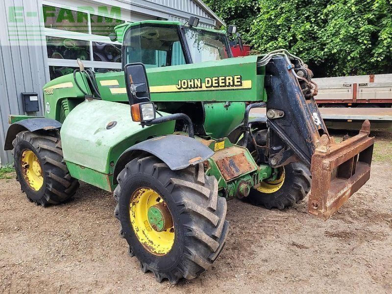 John Deere 3200
