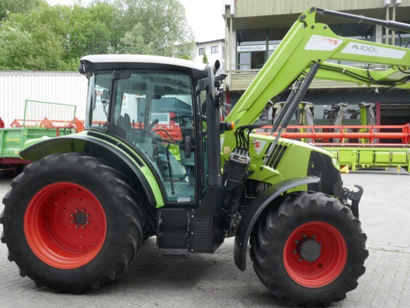 Claas Arion 410
