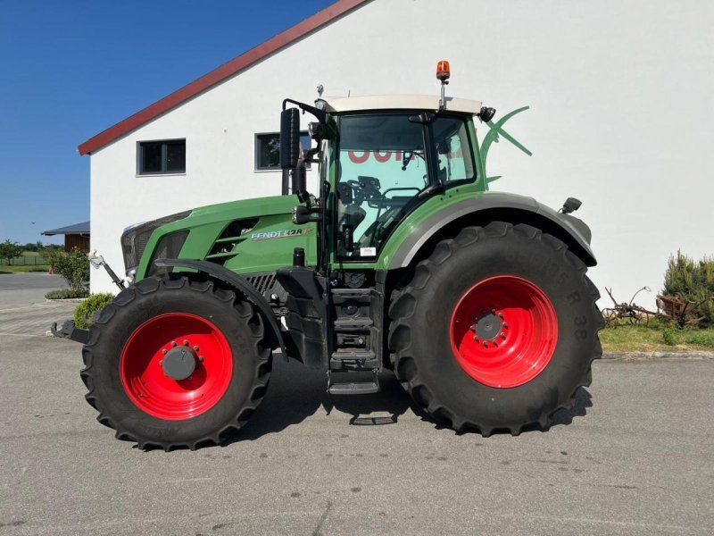 Fendt 828 Vario SCR Profi Plus und FZW