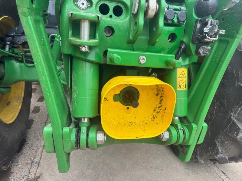 John Deere 6250R