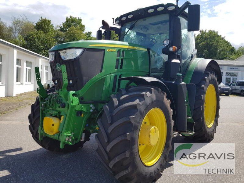 John Deere 6230 R