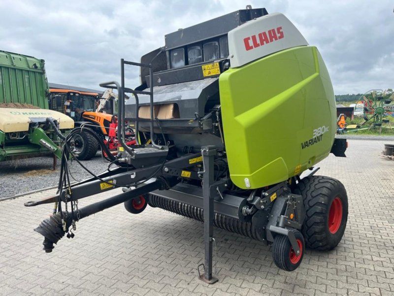 Claas Variant 380 RC