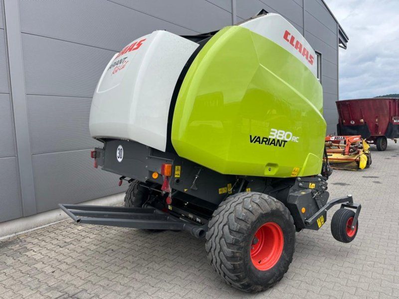 Claas Variant 380 RC