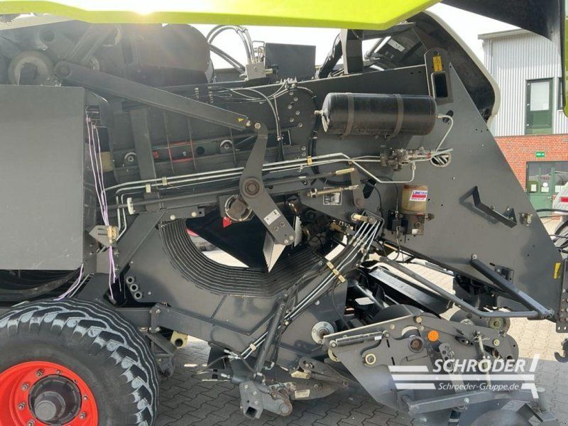 Claas QUADRANT 3200 FC