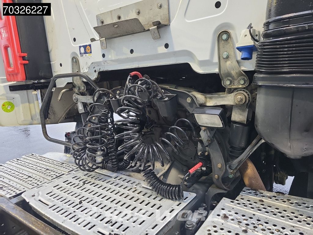 Mercedes Actros 1842 4X2 StreamSpace Mega