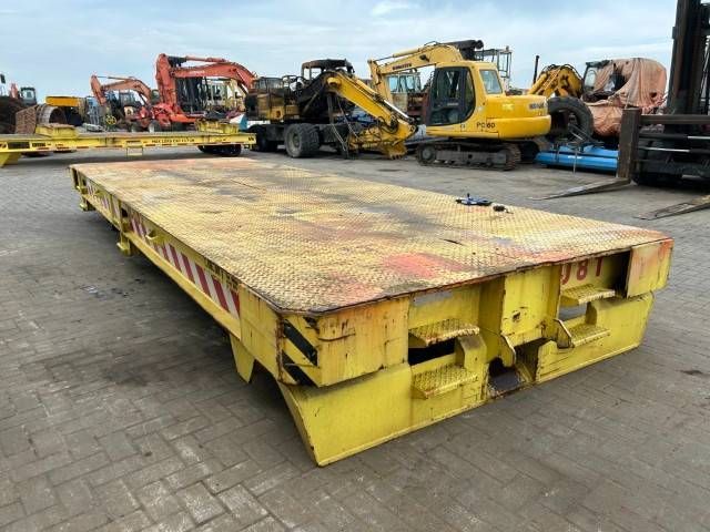 Gaussin Cargo trailer