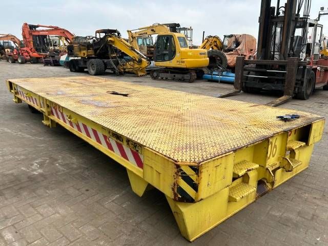 Gaussin Cargo trailer