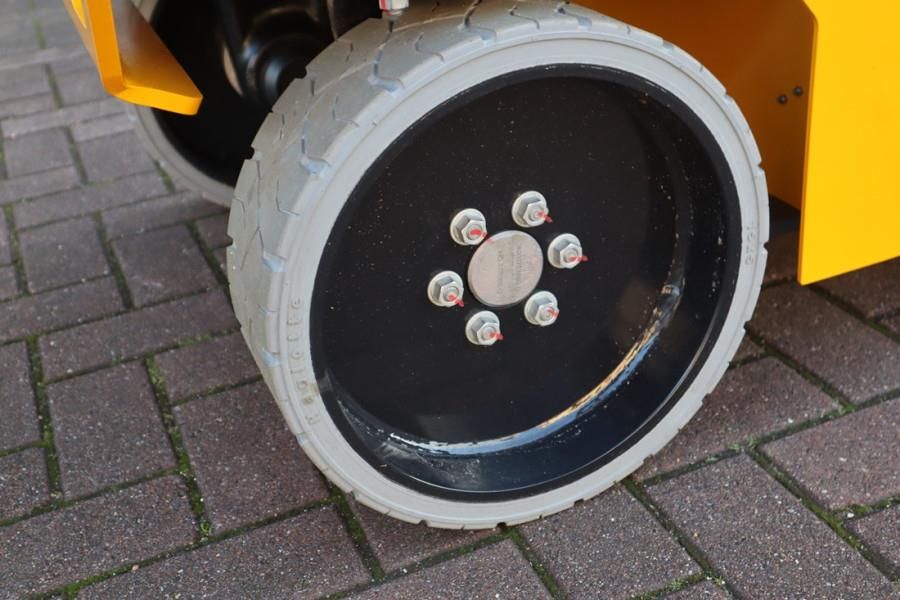 Haulotte Compact 8N Valid inspection, *Guarantee! 8m Workin