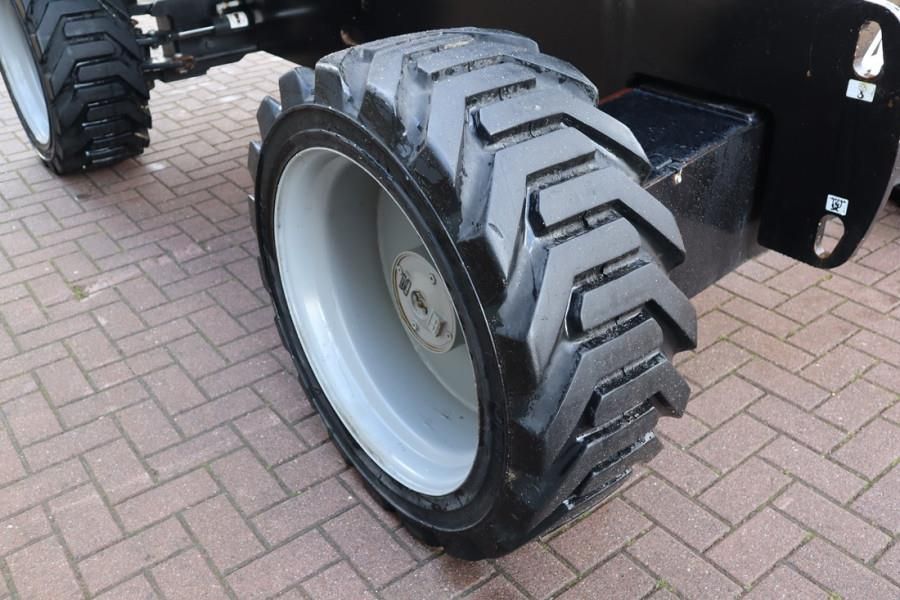 Genie S65XC Valid inspection, *Guarantee! Diesel, 4x4 Dr