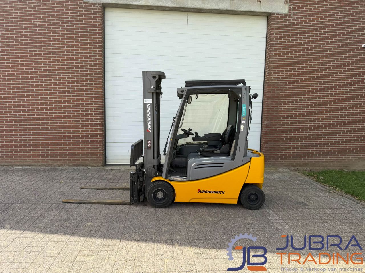 Jungheinrich EFG320 Elektro-Gabelstapler | 2019 | 6440 Std. | 2T