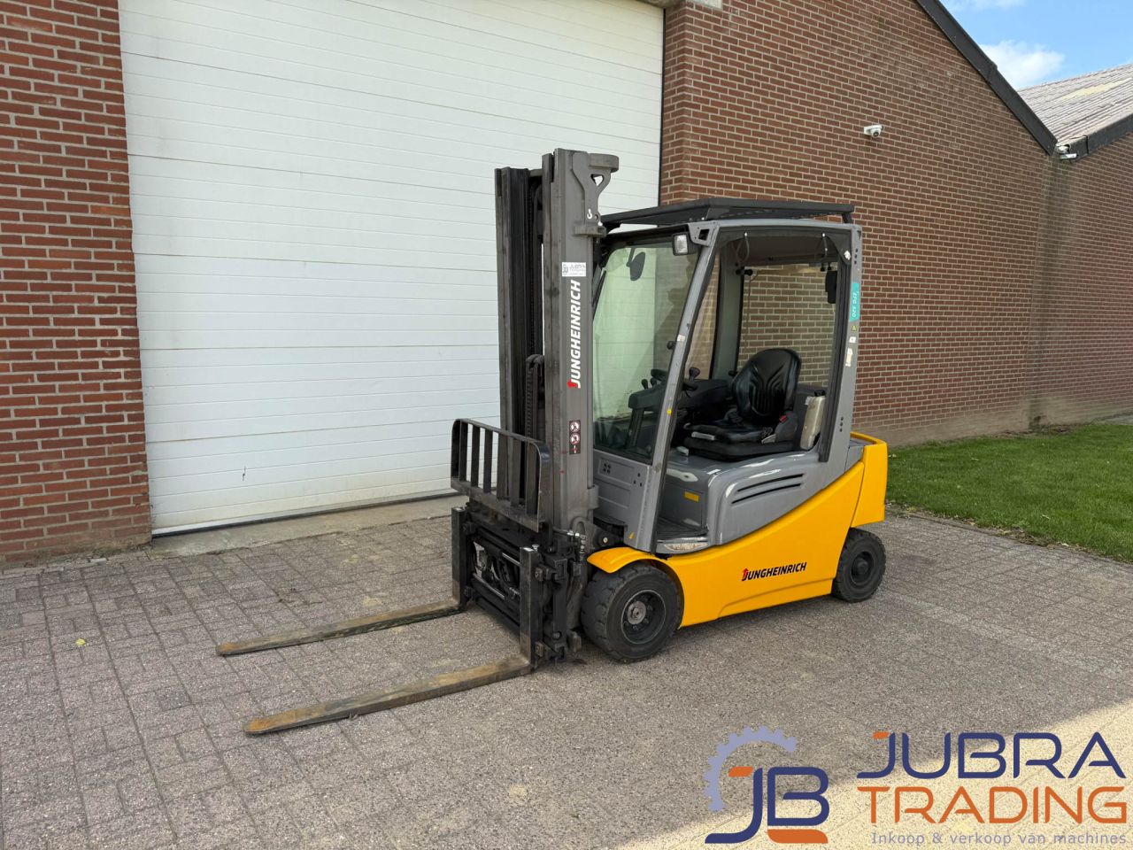Jungheinrich EFG320 Elektro-Gabelstapler | 2019 | 6440 Std. | 2T