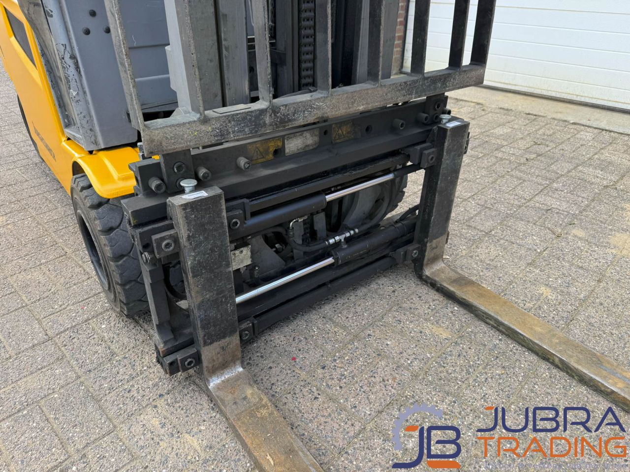 Jungheinrich EFG320 Elektro-Gabelstapler | 2019 | 6440 Std. | 2T
