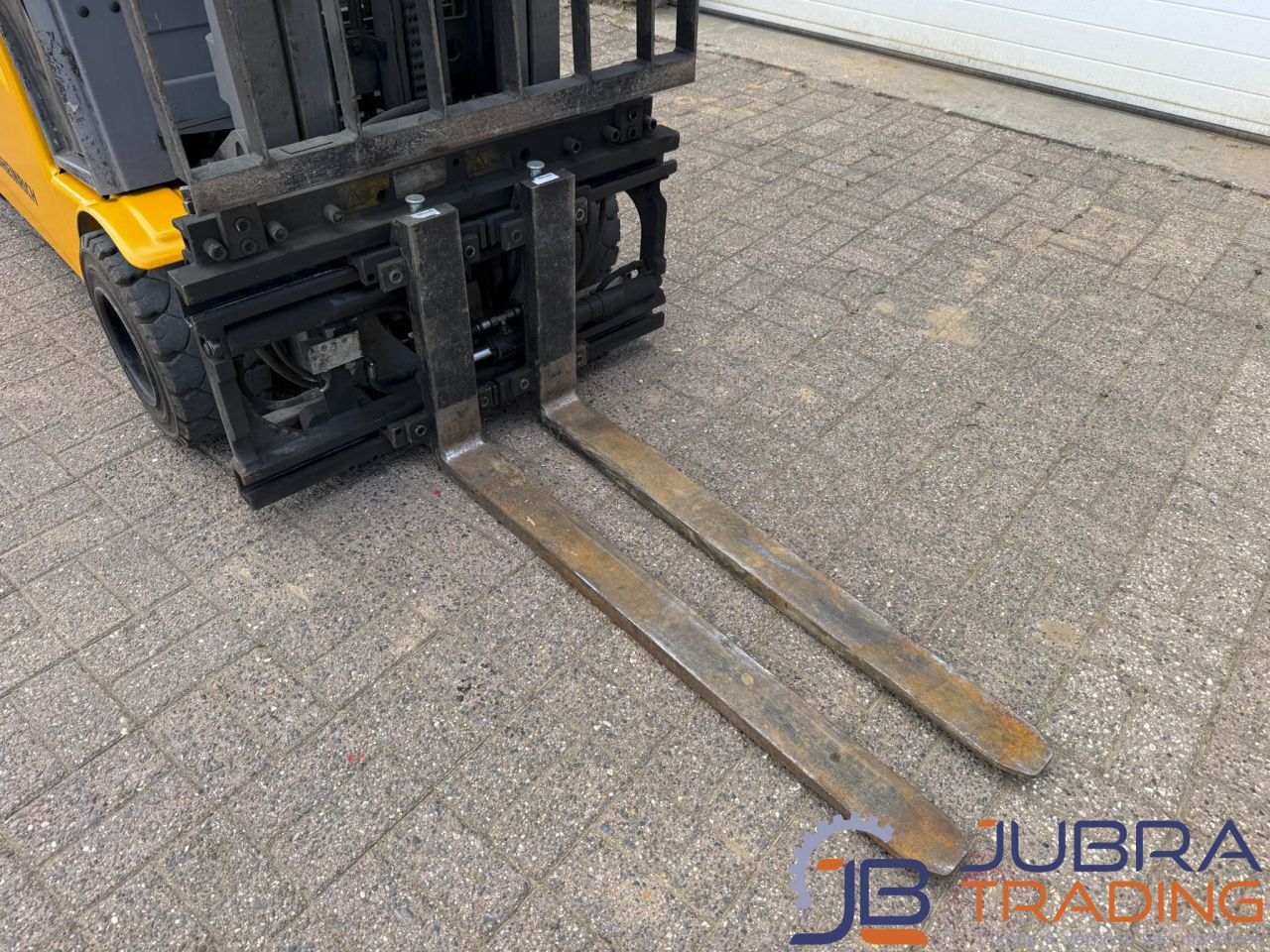 Jungheinrich EFG320 Elektro-Gabelstapler | 2019 | 6440 Std. | 2T