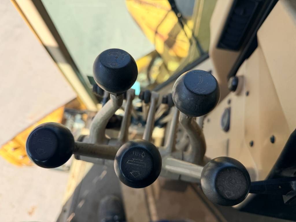 CAT 140H