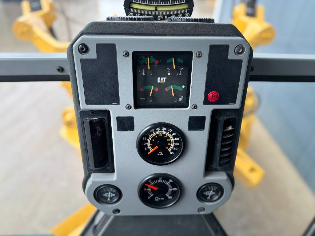 CAT 140K