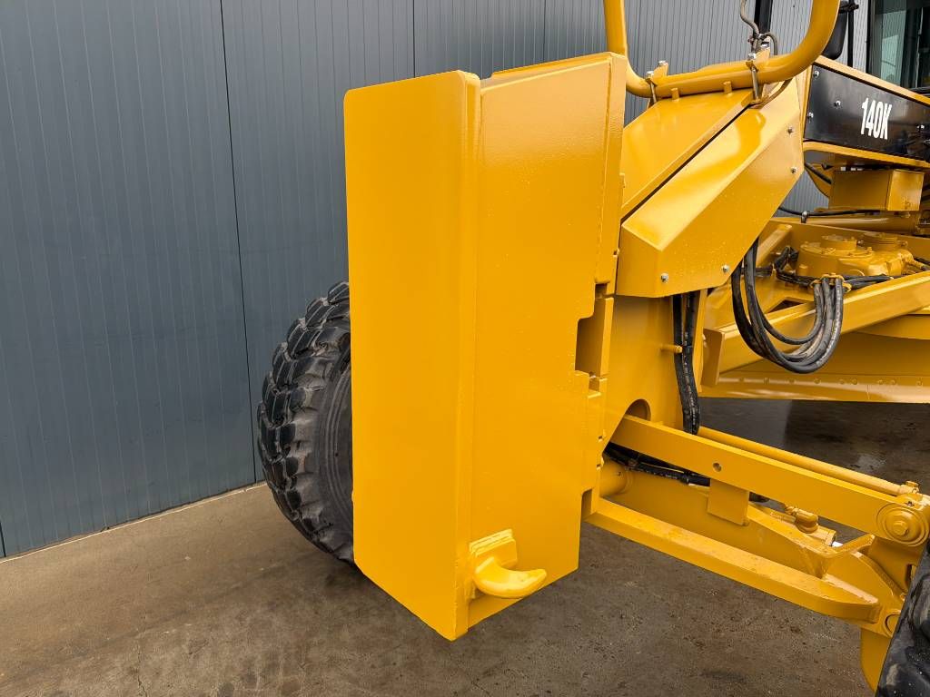 CAT 140K