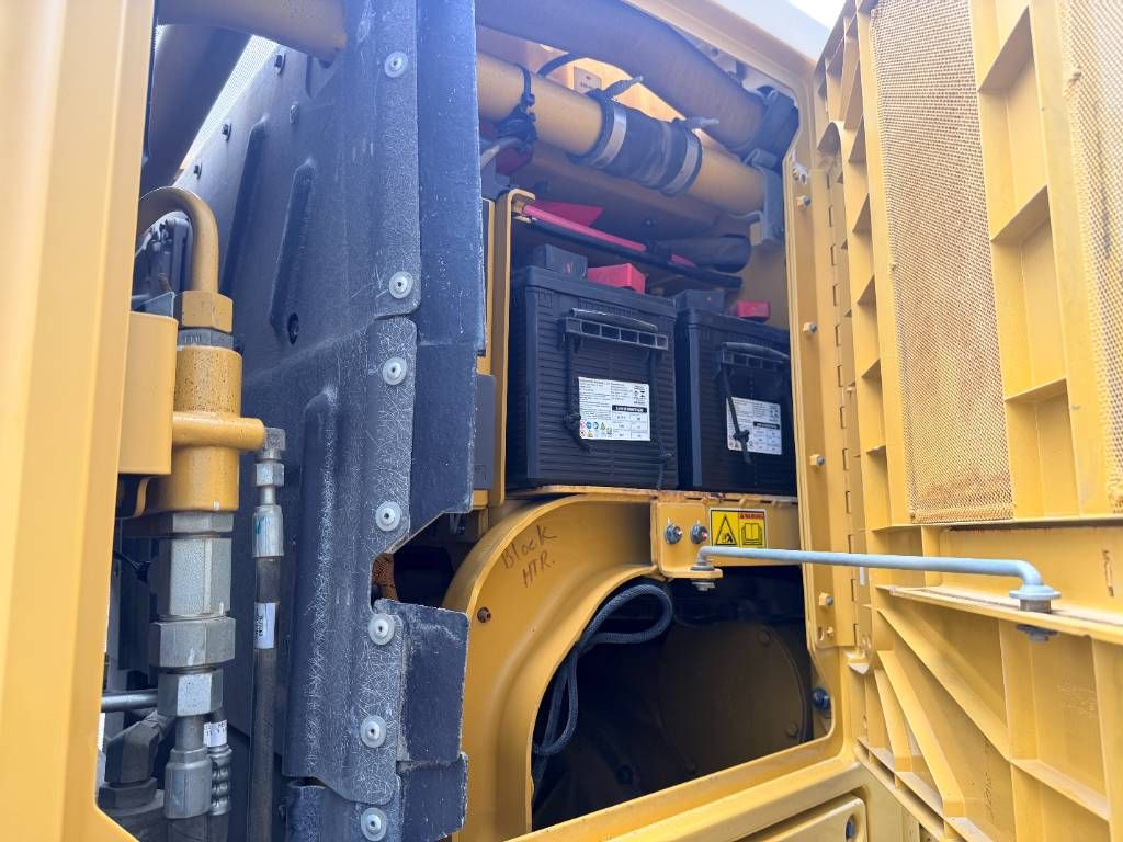 CAT 140M3