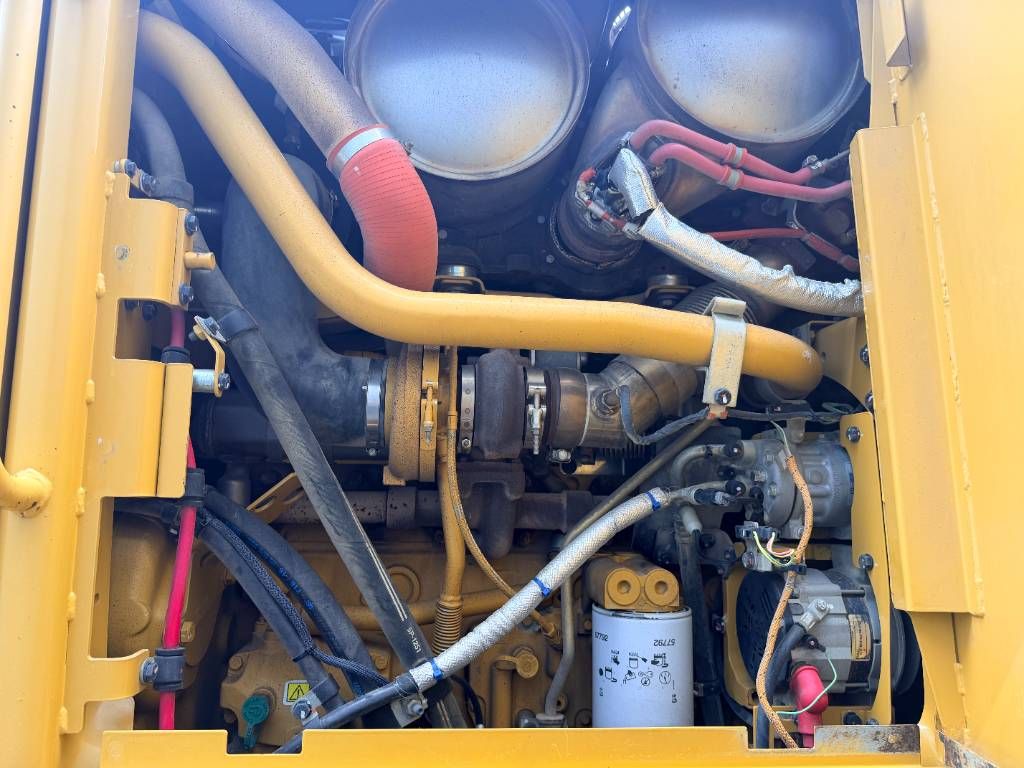 CAT 140M3