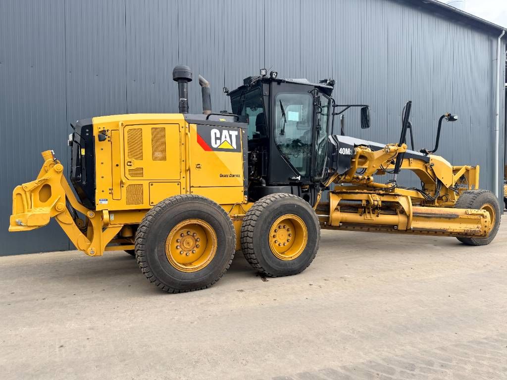 CAT 140M3
