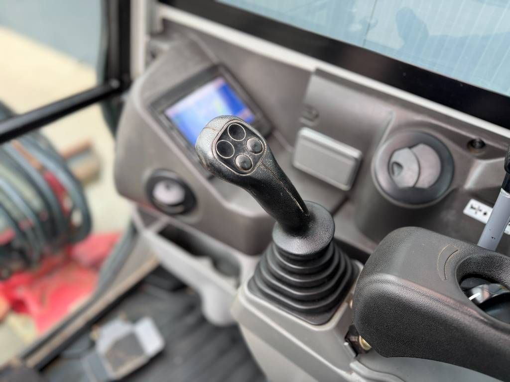 Takeuchi TB230
